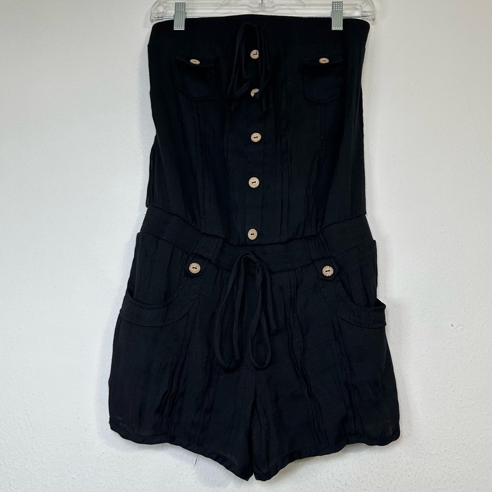 Rhapsody Neutral Black Sleeveless Romper With Elastic on Waist with Pockets